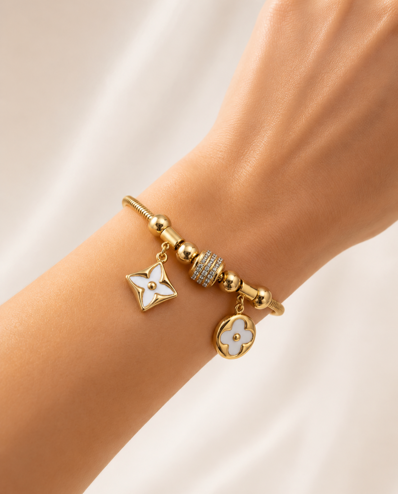 Elegant Clover Charm Bracelet